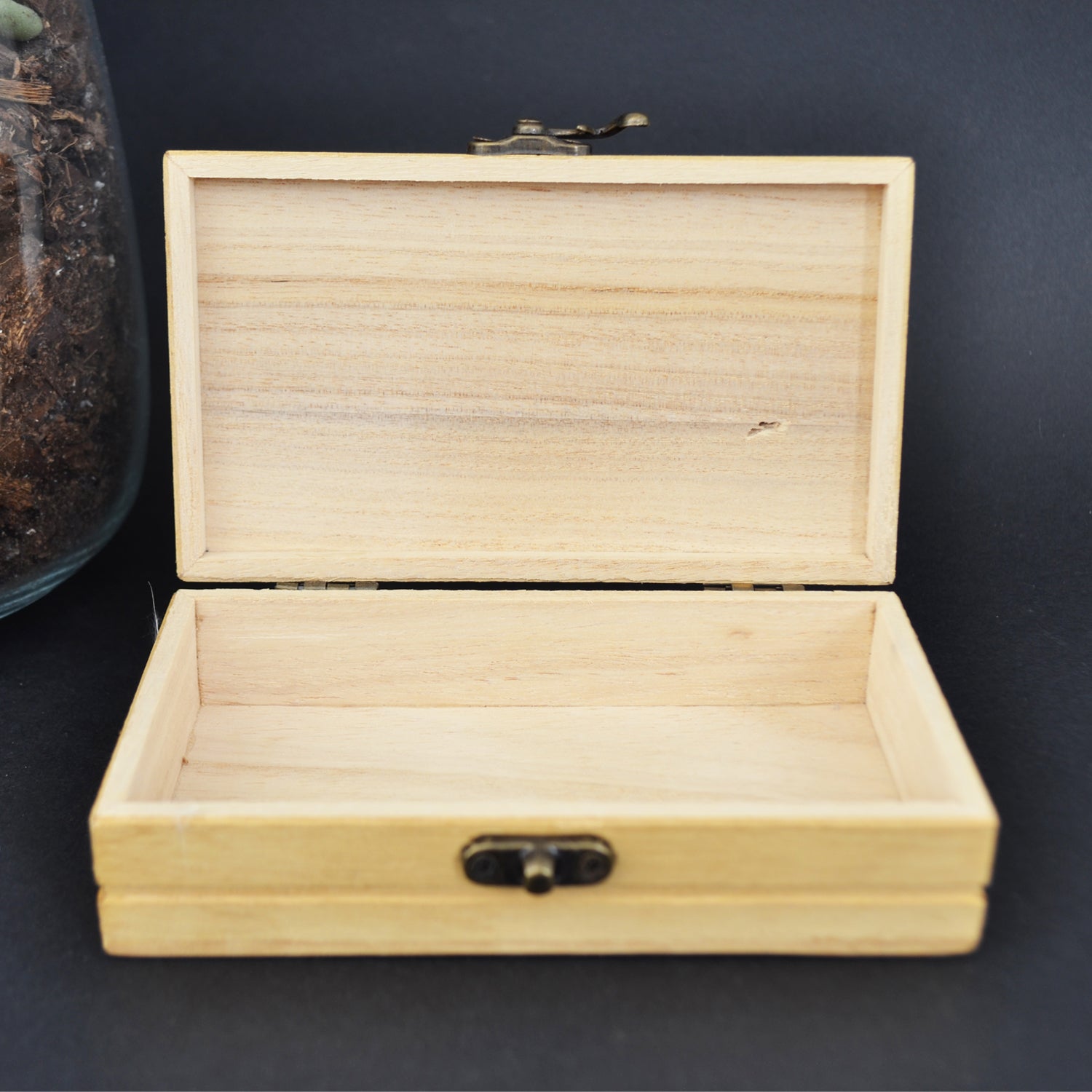 BOÎTE EN BOIS POUR NOEUD PAPILLON - Loup Indigo