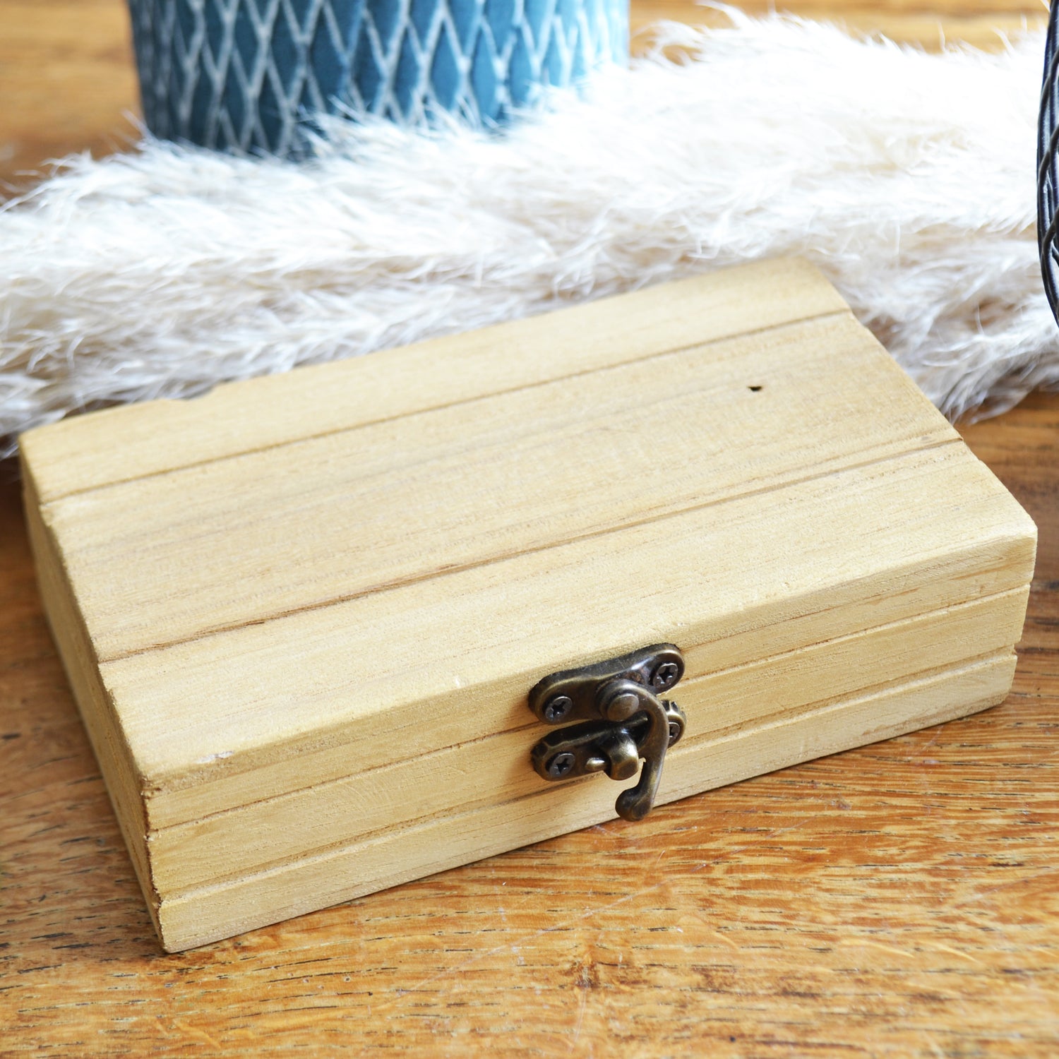 BOÎTE EN BOIS POUR NOEUD PAPILLON - Loup Indigo