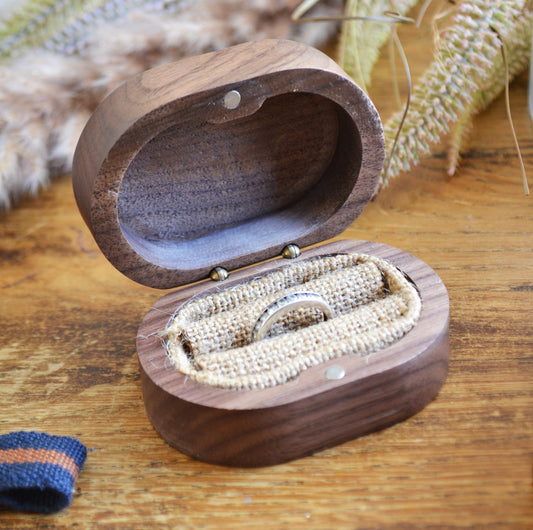 BOÎTE À ALLIANCES - Bois gravée - Loup Indigo