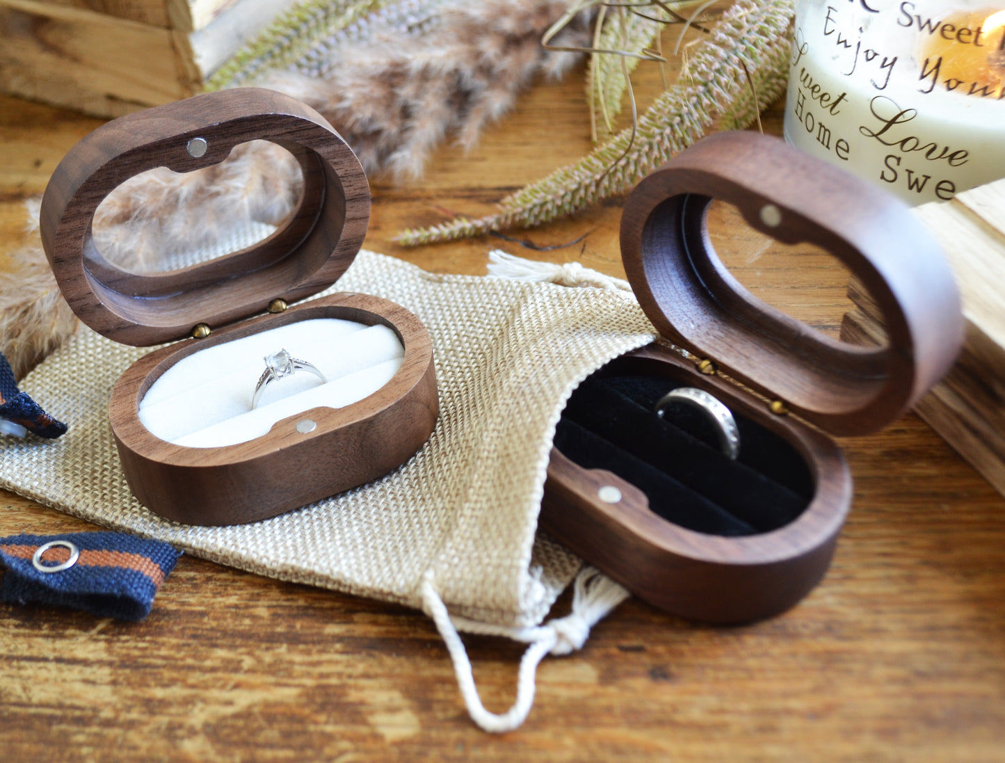 BOÎTE À ALLIANCES À FENÊTRE - Ovale noire - Loup Indigo